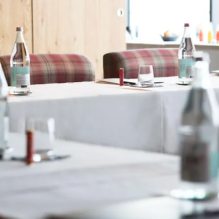 Ambassador Hotel 5*